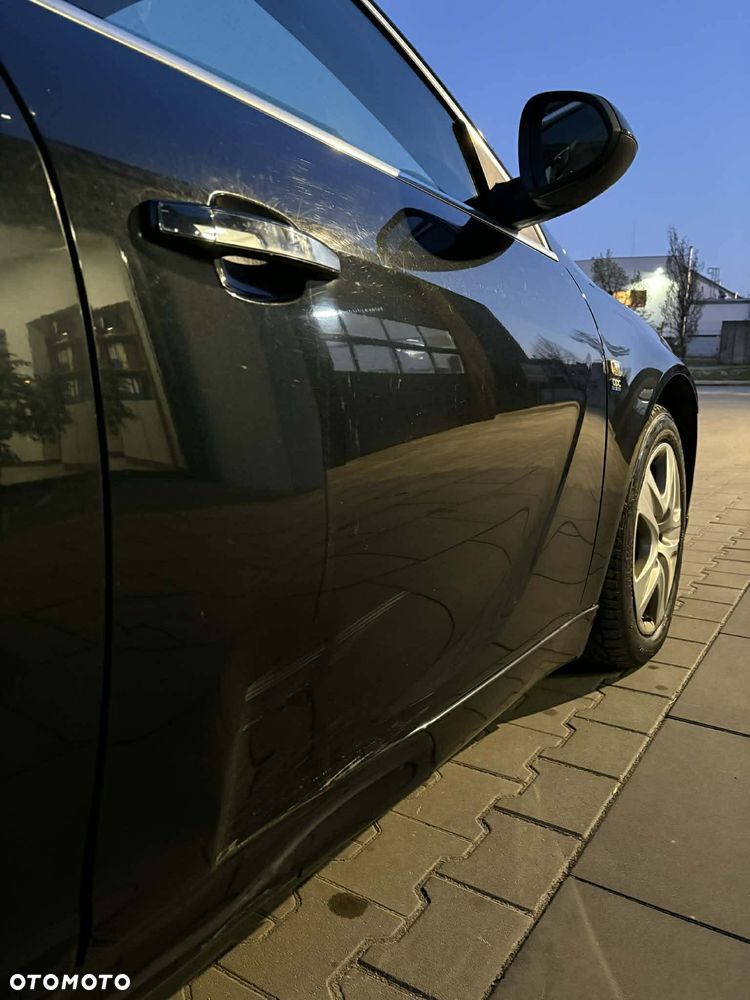 Opel Insignia 2.0 T Cosmo 4x4 - 9