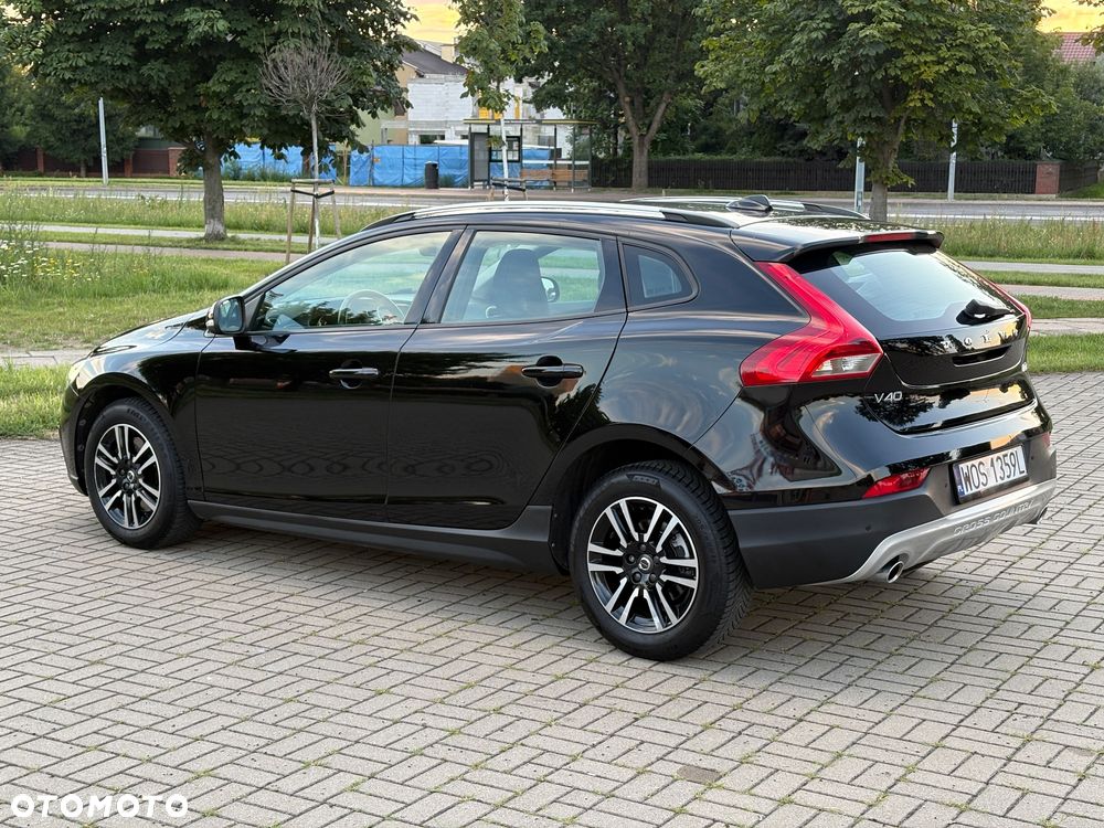 Volvo V40 Cross Country D2 Momentum - 11