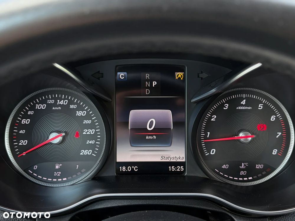 Mercedes-Benz Klasa C 180 9G-TRONIC AMG Line - 31