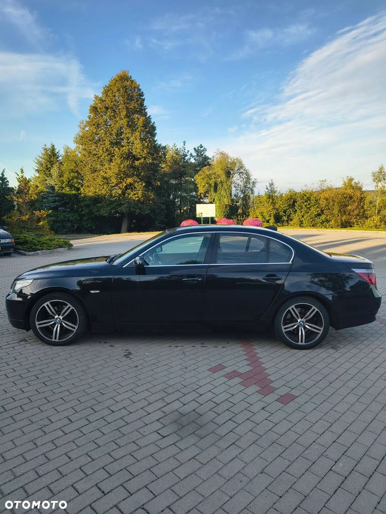 BMW Seria 5 525d - 10