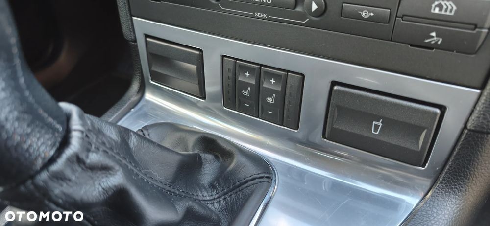 Ford Mondeo 1.8 Titanium X - 28
