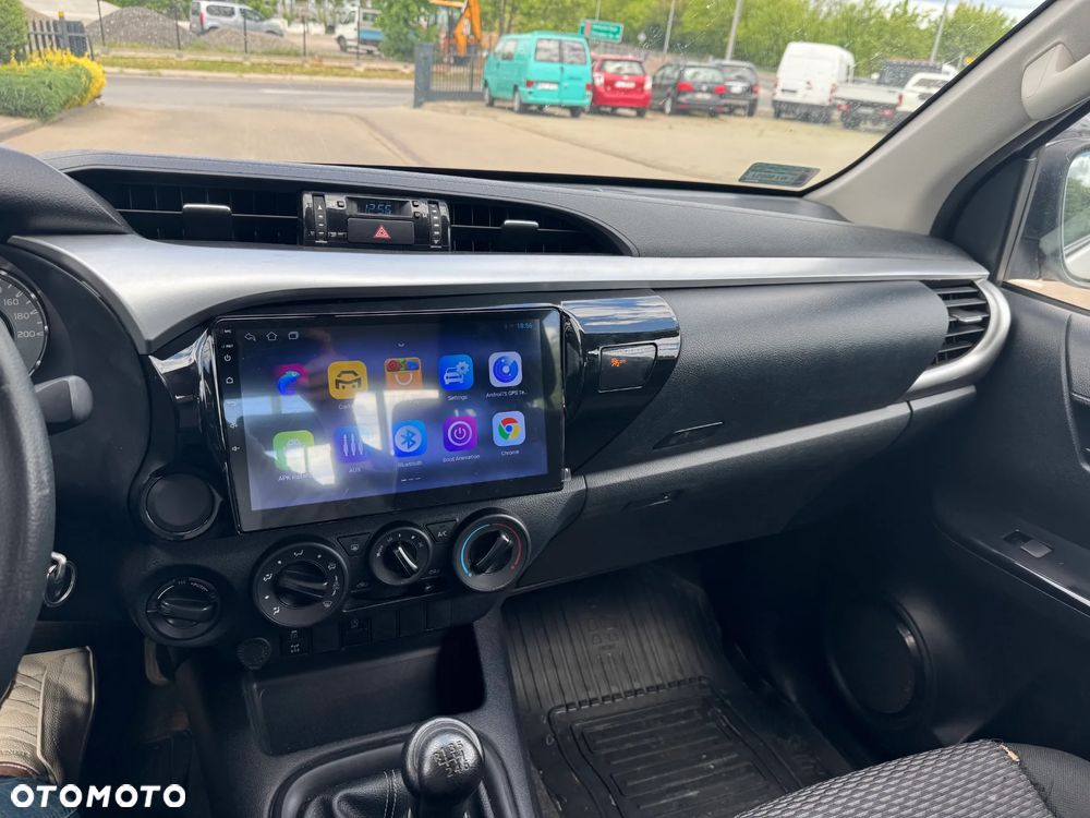 Toyota Hilux 2.4 D-4D Double Cab DL 4x4 - 10