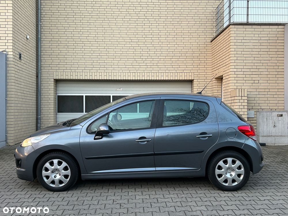 Peugeot 207 - 3