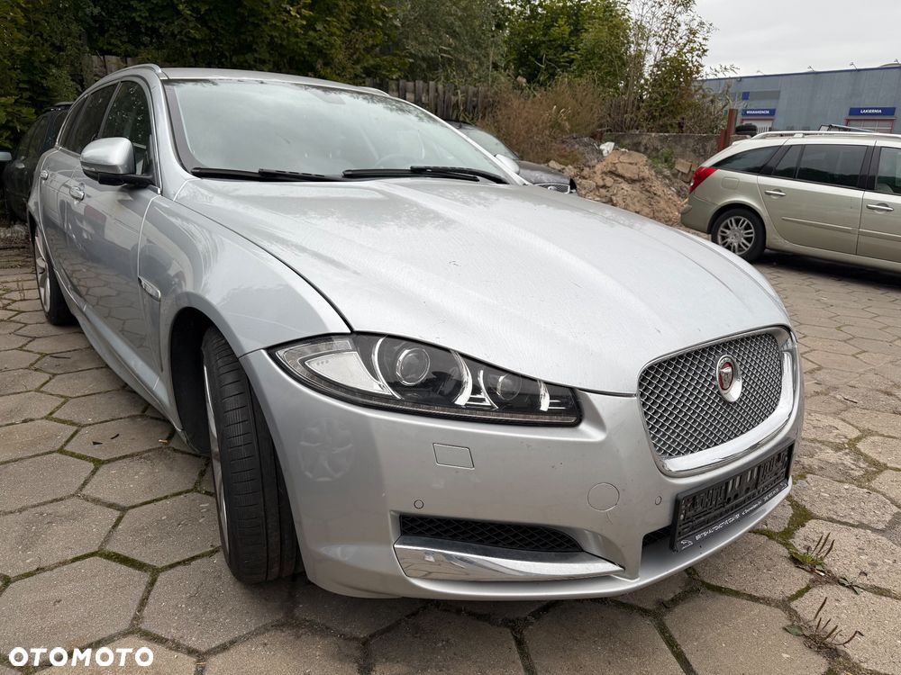 Jaguar XF 3.0 V6 D R-Sport - 2