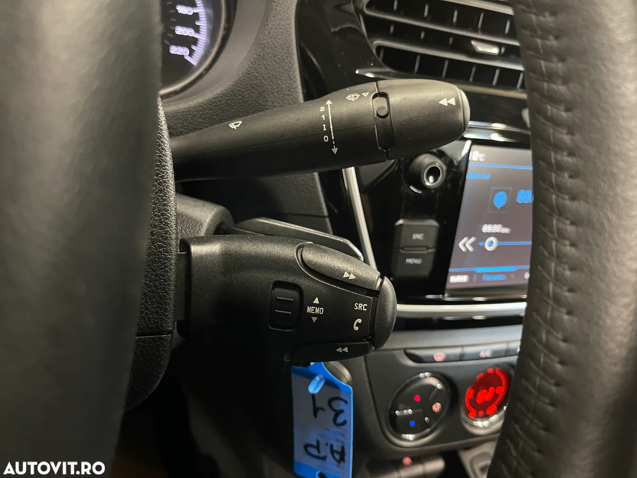 Peugeot 301 1.5 BlueHDI FAP Allure - 20