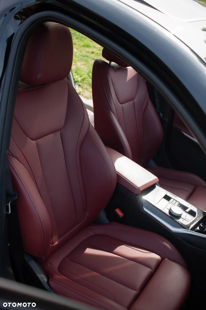 BMW Seria 3 330i M Sport sport - 12