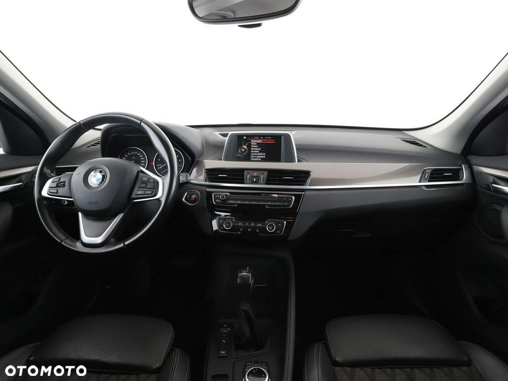 BMW X1 sDrive20i GPF xLine - 16