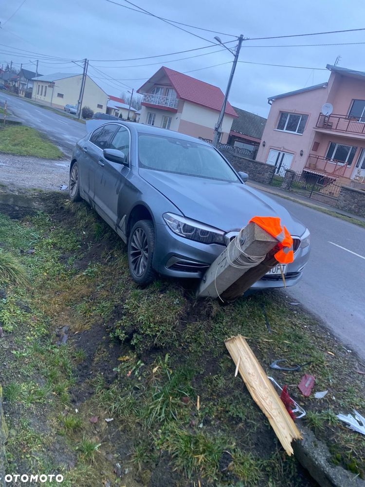 BMW Seria 5 530i Sport Line - 2