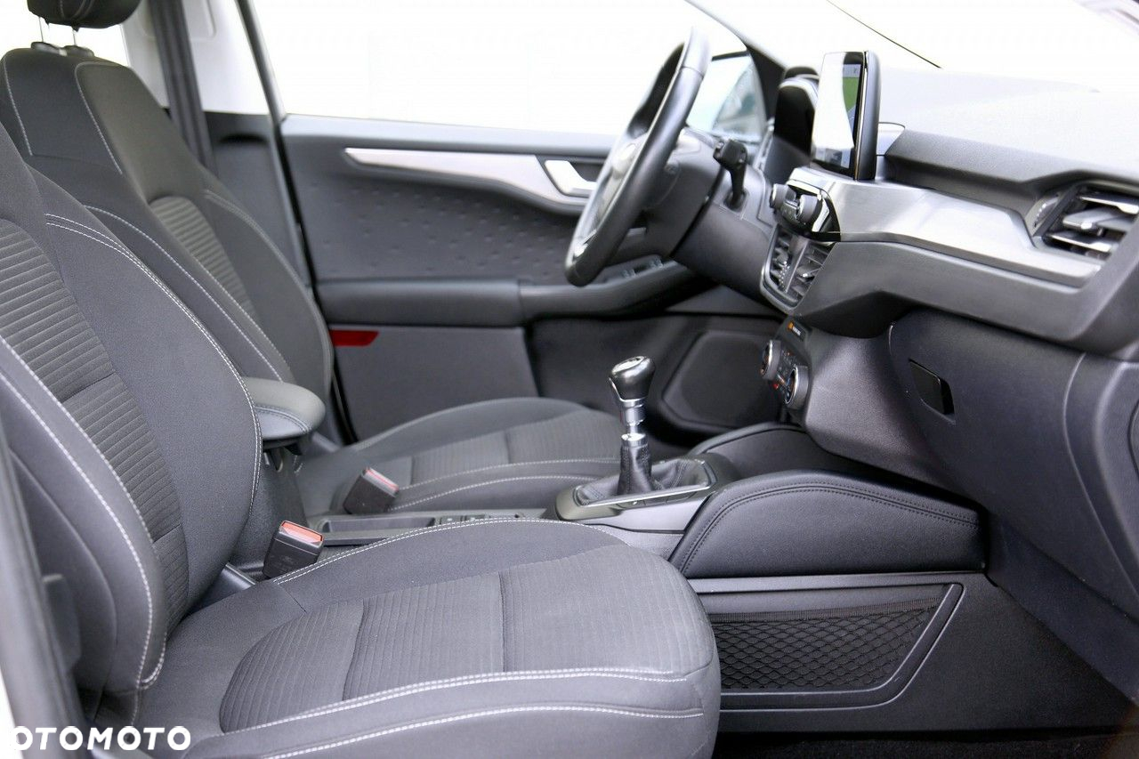 Ford Kuga - 13
