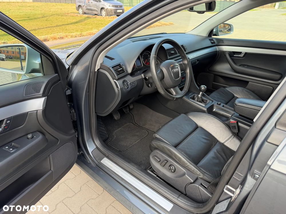 Audi A4 Limousine 1.8 T quattro - 26