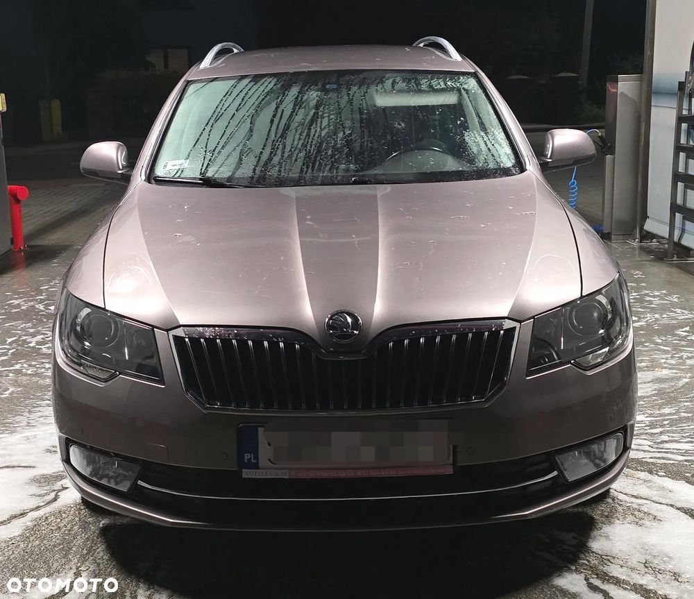 Skoda Superb 2.0 TDI Platinum DSG - 7