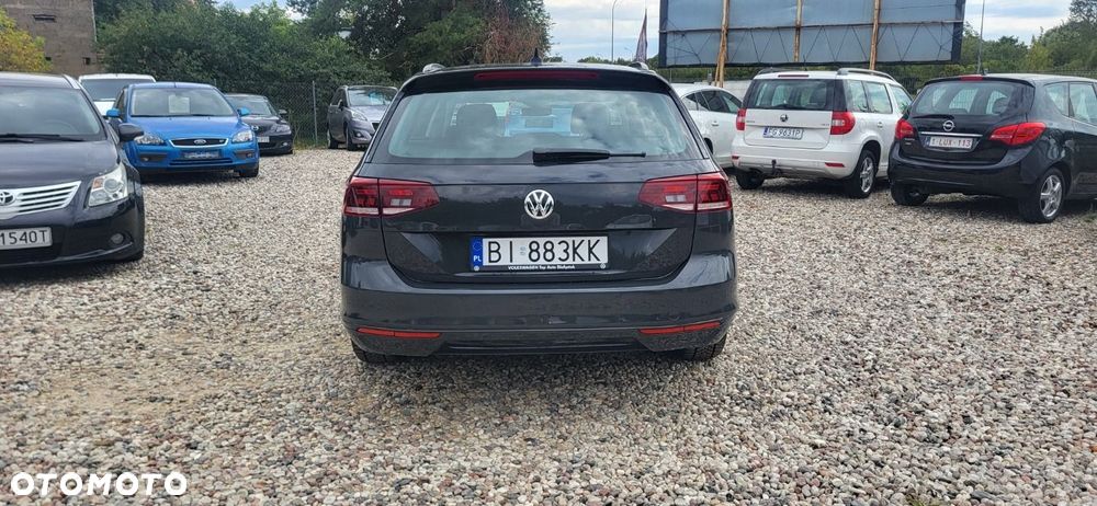Volkswagen Passat - 6
