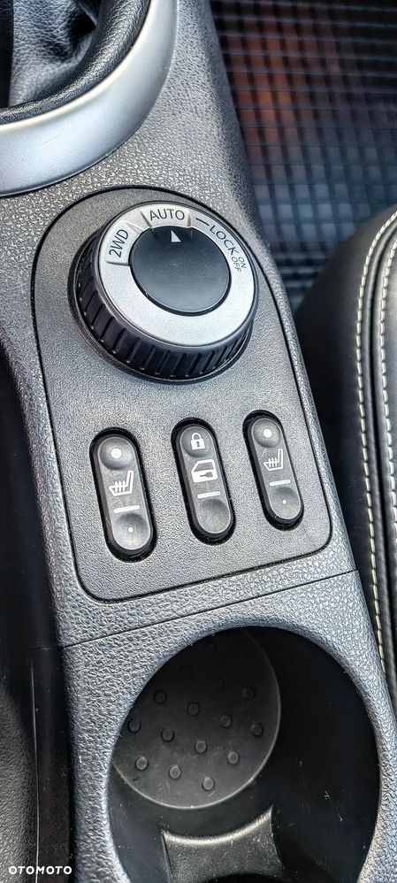 Nissan Qashqai+2 2.0 dCi DPF 4x4 tekna - 14