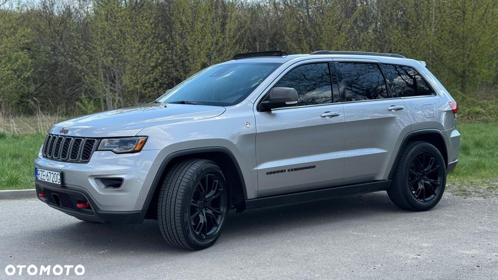 Jeep Grand Cherokee - 10