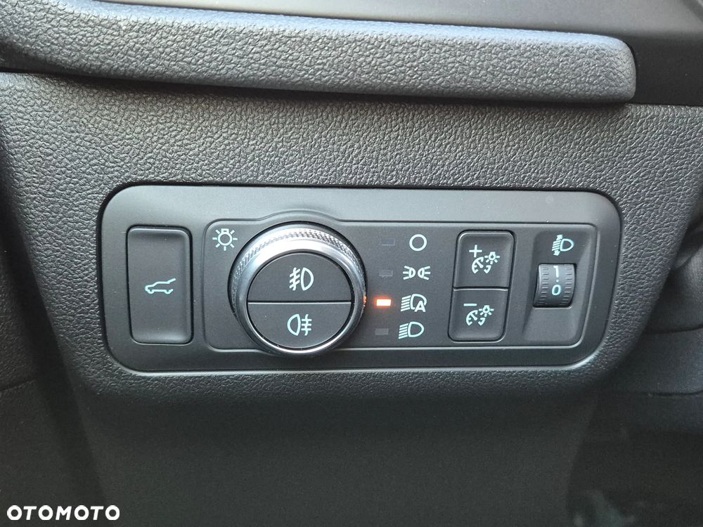 Ford Kuga 2.5 FHEV FWD Titanium X - 16