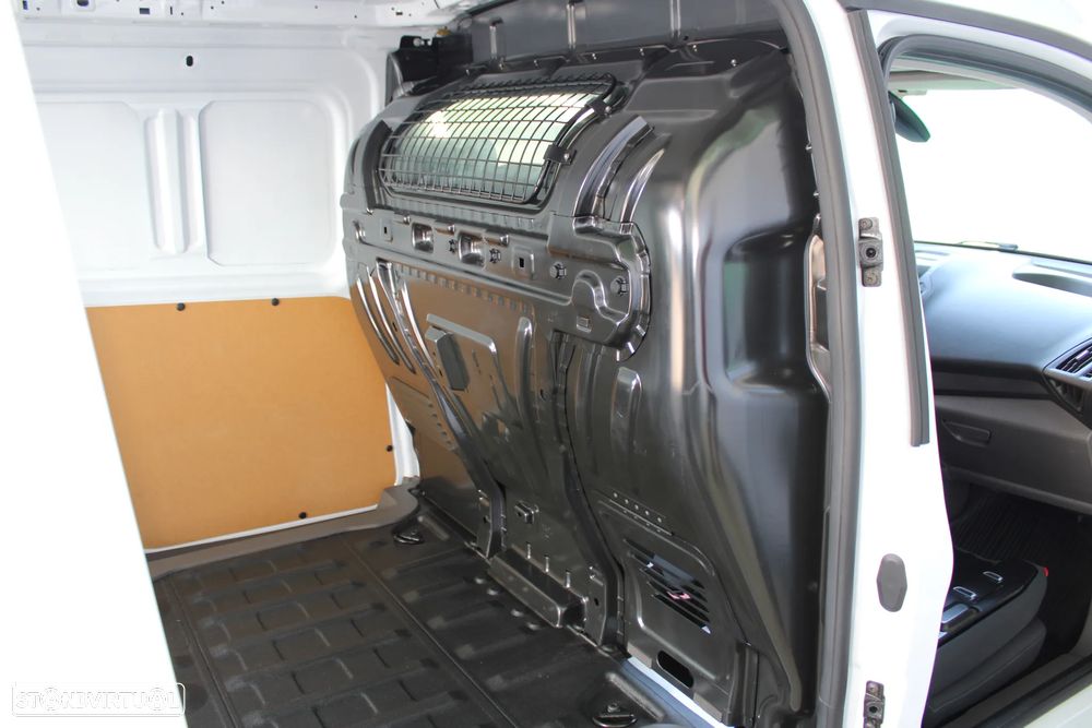 Ford Transit-Connect - 33