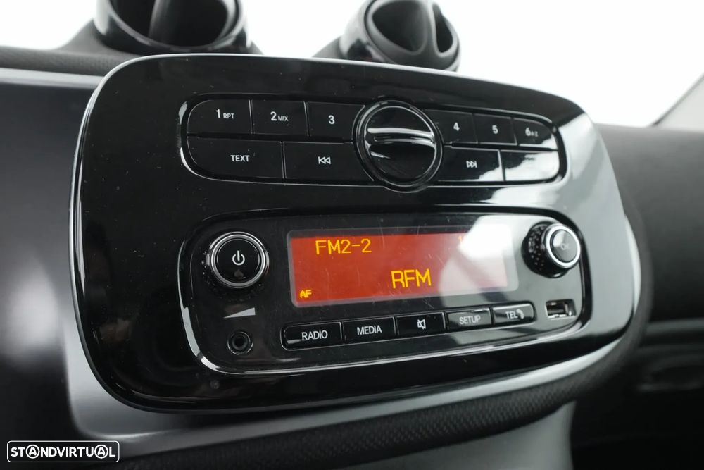 Smart Fortwo Cabrio EQ passion - 13