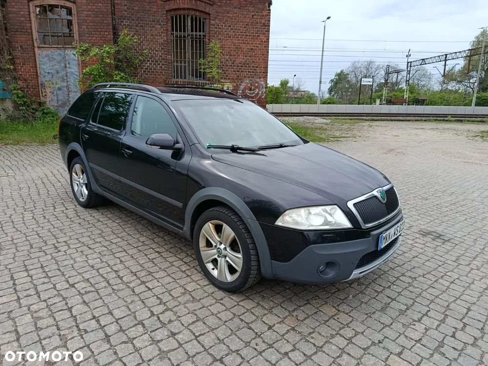Skoda Octavia 2.0 TDI DPF Scout 4x4 - 1