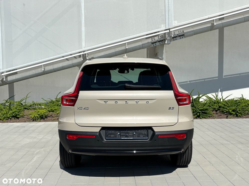 Volvo XC 40 - 4