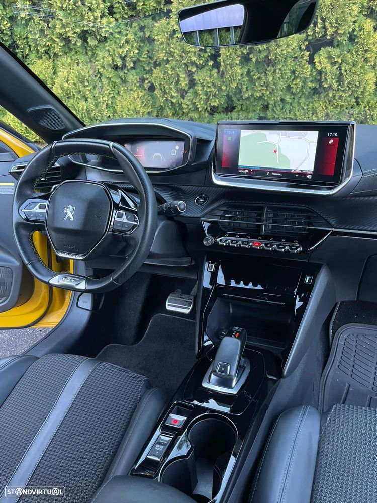 Peugeot 208 1.2 PureTech GT Line EAT8 - 7