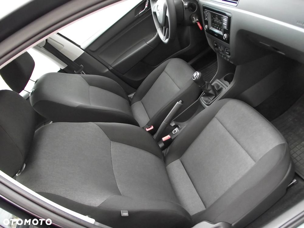 Skoda RAPID 1.2 TSI Ambition - 18