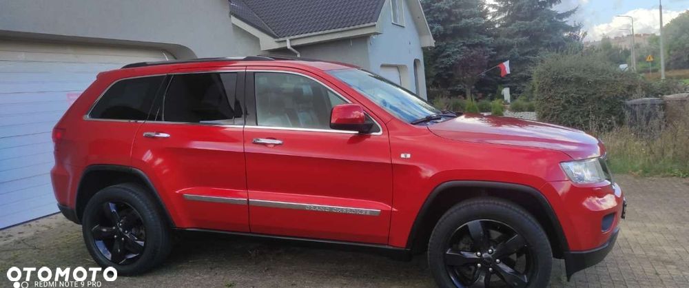 Jeep Grand Cherokee - 25