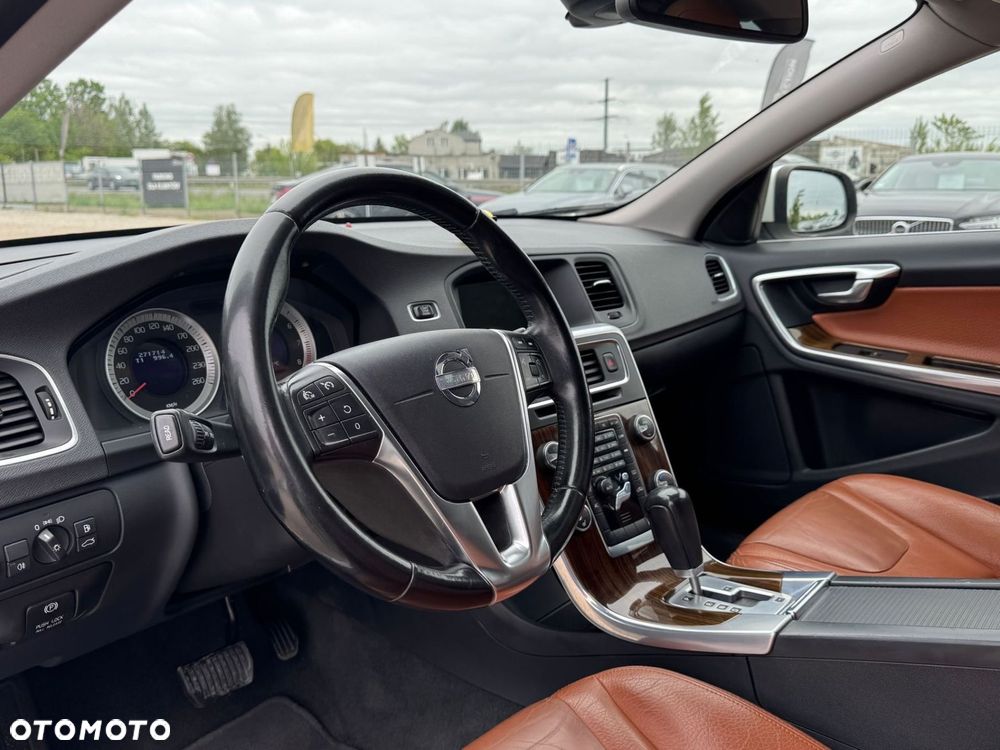 Volvo V60 - 10