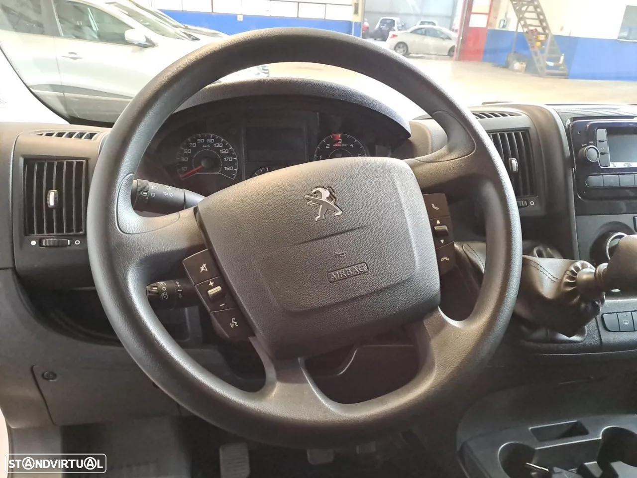 Peugeot Boxer 2.2 BlueHDi 165 S&S 335 L2H2 - 12