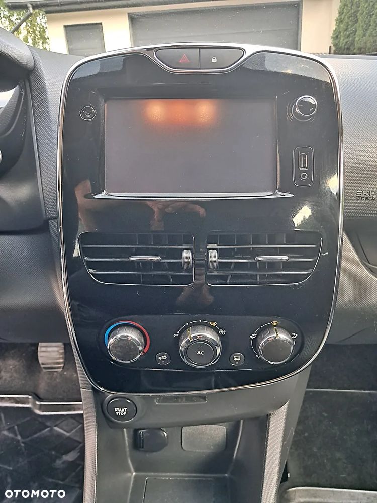 Renault Clio - 14