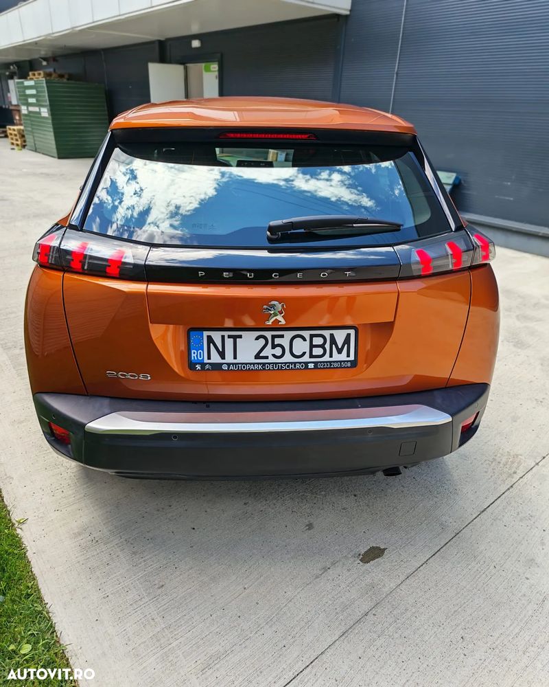 Peugeot 2008 1.2 L PureTech STT Active - 28