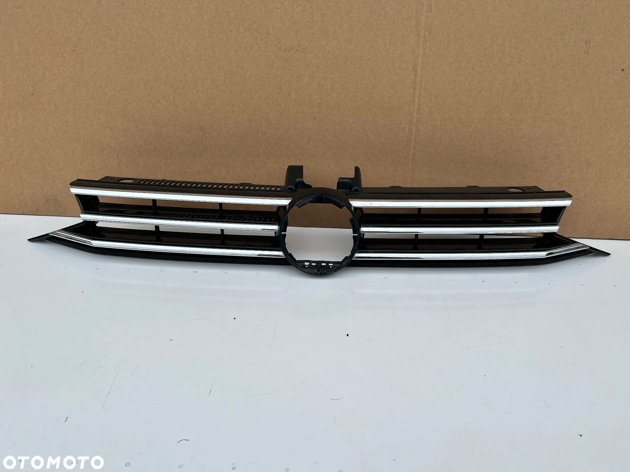 VOLKSWAGEN VW PASSAT B8 3G0 GRILL ATRAPA ZDERZAKA - 1