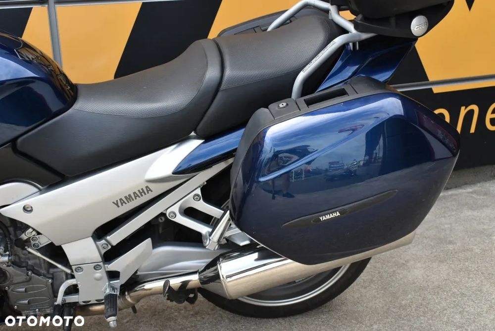 Yamaha FJR - 11