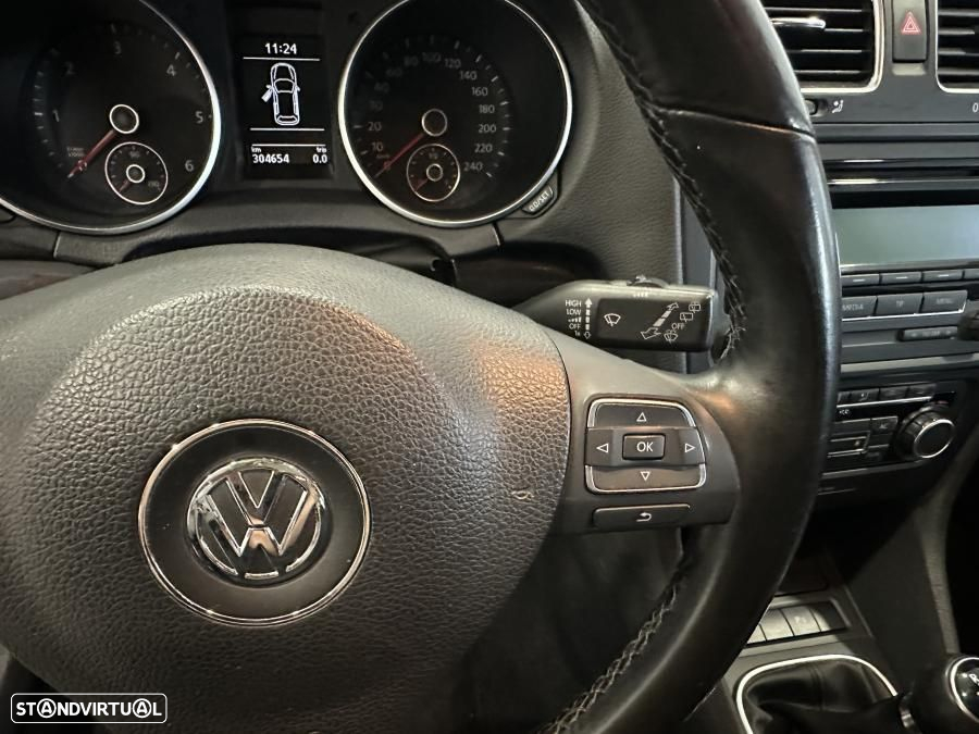 VW Golf Variant 1.6 TDi Confortline - 17