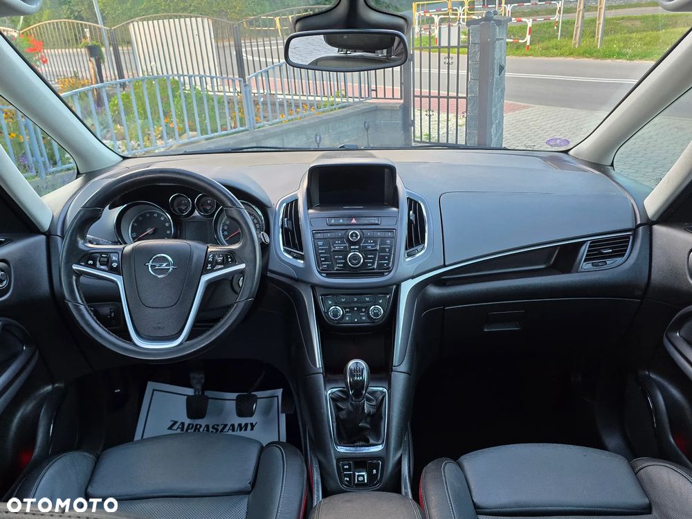 Opel Zafira 1.4 T Cosmo - 24