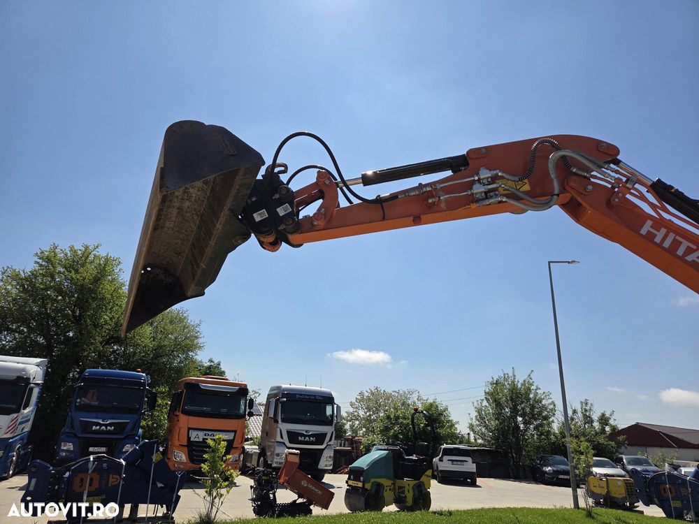 Hitachi ZX33U-6, 3,7 tone, 2023, 342ore, CUPLA RAPIDA HIDRAULICA+2 cupe SAPARE+CUPA TALUZ INCLINABILA, 2 circuite hidr pe brate, aer conditionat, LAMA NIVELARE, adanc sapare 3,5m, latime 1,55m, ridica 2,8t, posibil leasing 4 ani-PROMOTIE 41.900  EUR+Tva - 10