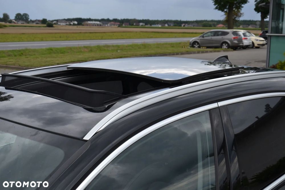 BMW Seria 2 218d - 25