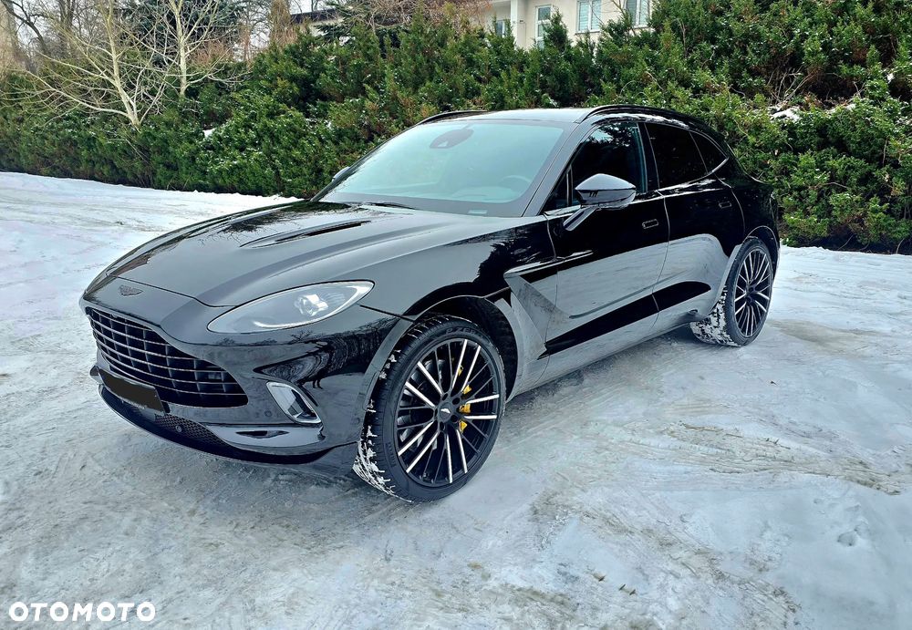 Aston Martin DBX - 24