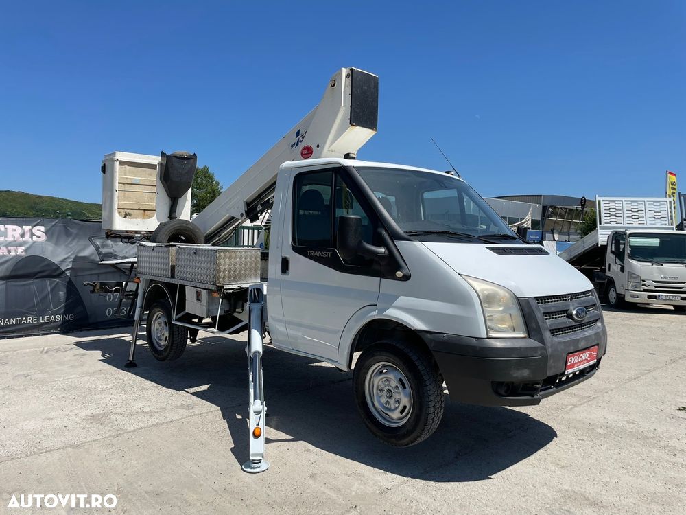 Ford Transit NACELA 4x4 18 M - 22
