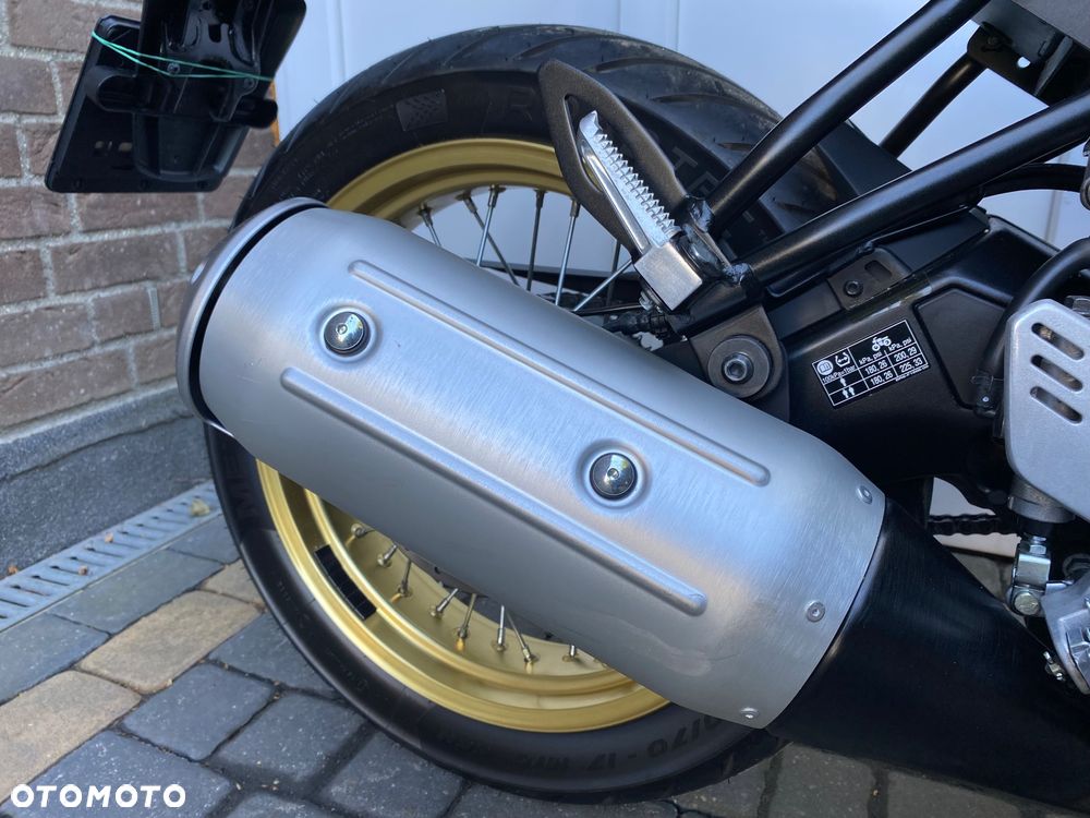 Yamaha XSR - 22