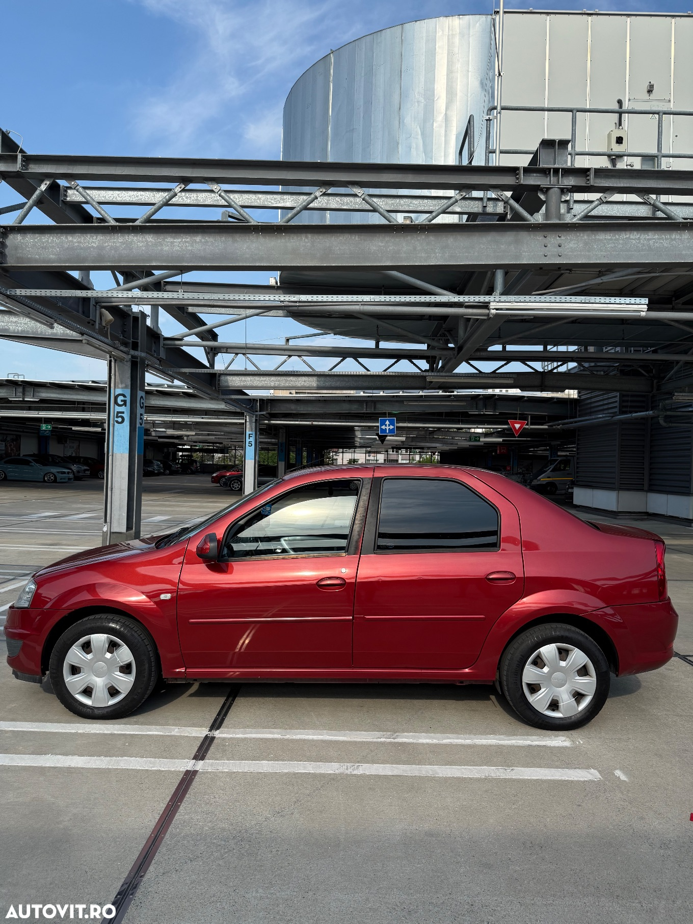 Dacia Logan 1.2 16V GPL Laureate - 8