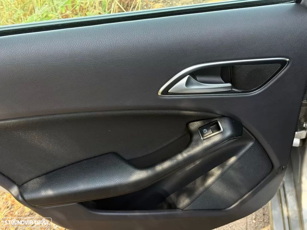 Mercedes-Benz A 180 CDI (BlueEFFICIENCY) Urban - 16
