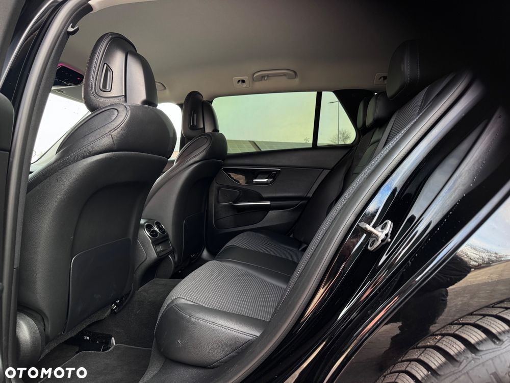 Mercedes-Benz Klasa C 220 d 9G-TRONIC AMG Line - 19