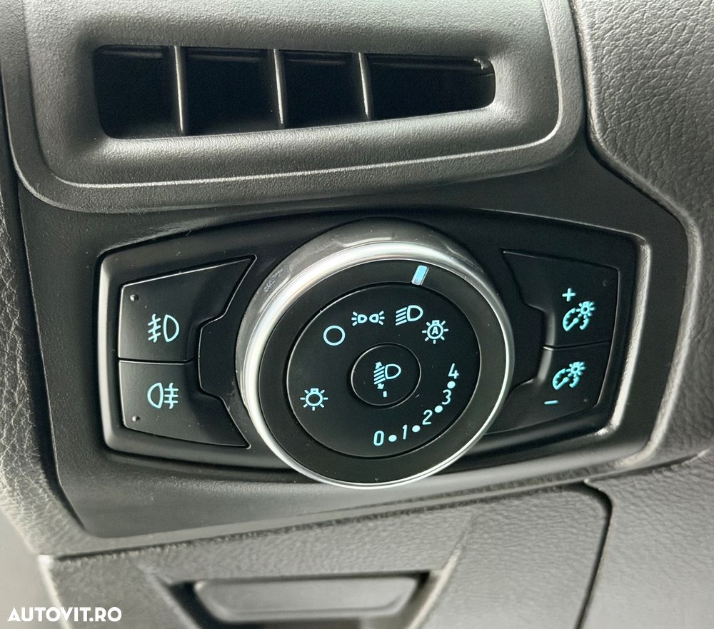 Ford Focus Turnier 1.6 TDCi DPF Start-Stopp-System Trend - 13