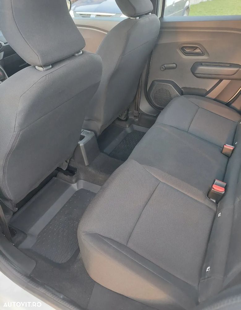 Dacia Logan - 7