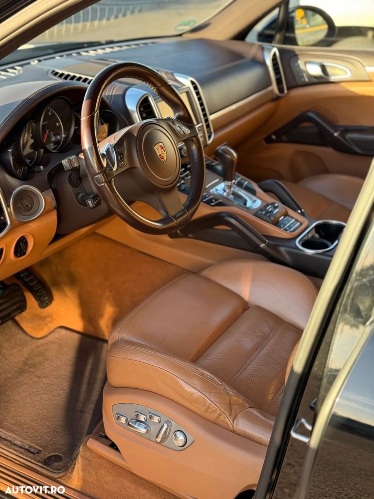 Porsche Cayenne 3.0TD TipTronic - 13