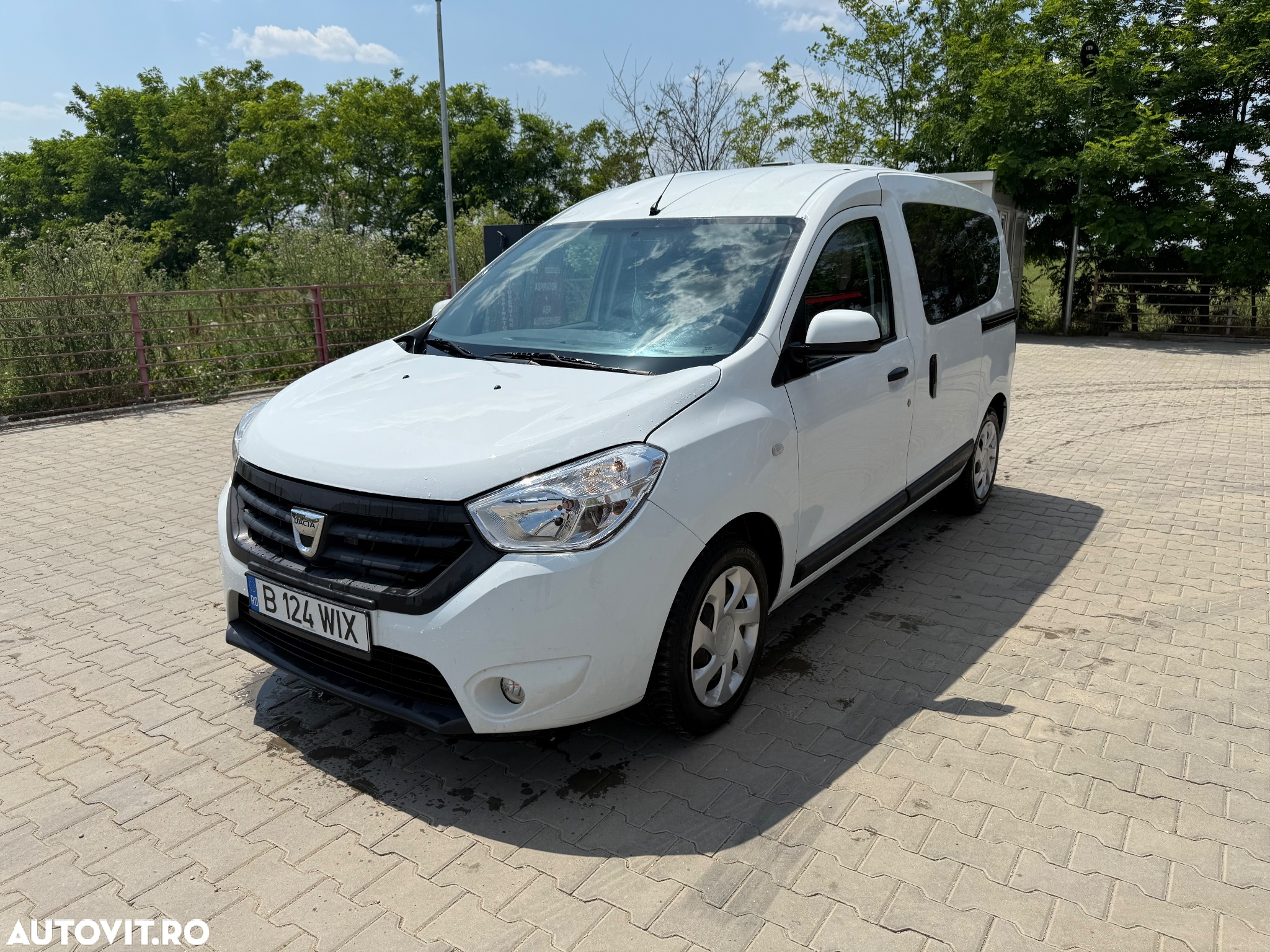 Dacia Dokker 1.5 Blue dCi Laureate - 2