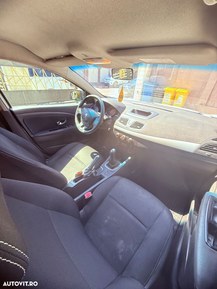Renault Fluence 1.6 Authentique - 5