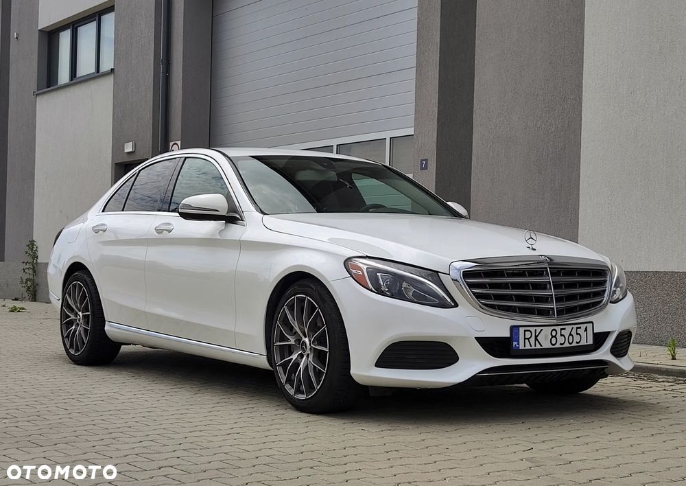 Mercedes-Benz Klasa C 300 7G-TRONIC - 2