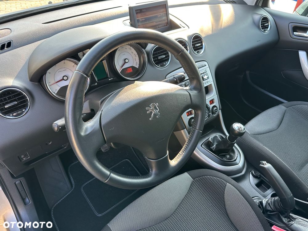 Peugeot 308 120 VTi Millesim 200 - 8