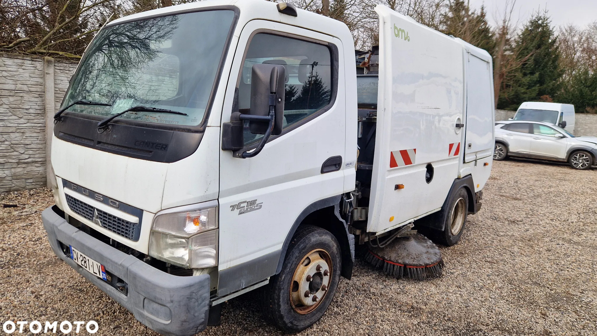 Mitsubishi Canter - 5